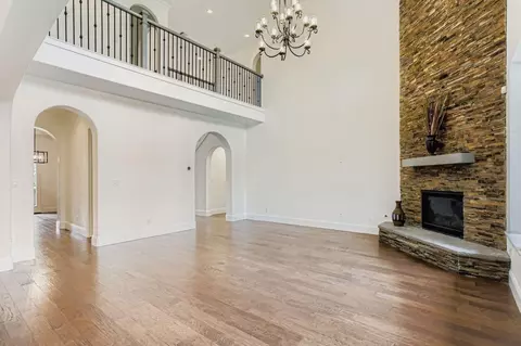 Living - 6 Freestone Stream Pl, Spring, TX 77389 photo 1 of 3