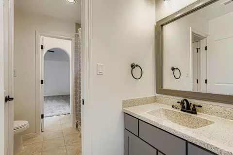 Bath - 6 Freestone Stream Pl, Spring, TX 77389 photo 8 of 8