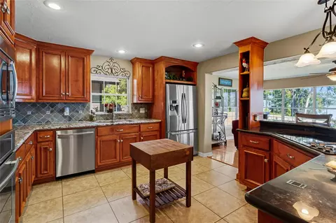 Kitchen - 200 Trott Ln, Point Blank, TX 77364 photo 2 of 4