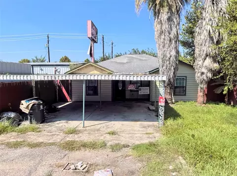 205 28th St, Houston, TX 77008