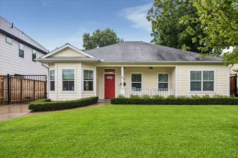 1842 Hewitt Dr, Houston, TX 77018