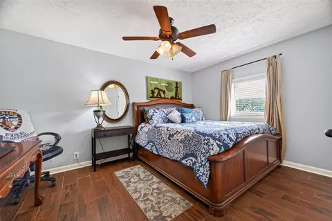 Bedroom - 6210 Eagle Dr, Rosenberg, TX 77471 photo 4 of 9