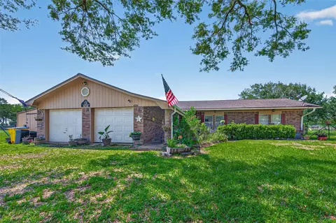6210 Eagle Dr, Rosenberg, TX 77471