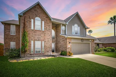 322 Spencer Lndg W, La Porte, TX 77571