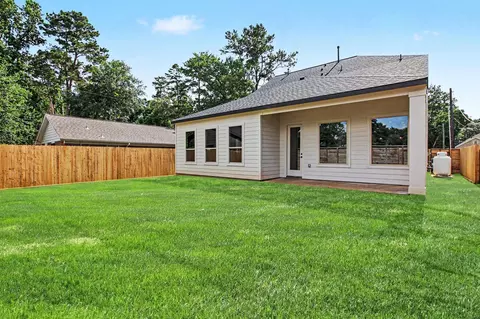 Exterior - 10899 Redbird St, Conroe, TX 77385 photo 8 of 9