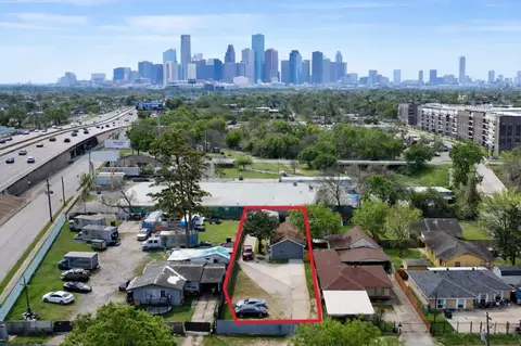 409 Robert Lee Rd, Houston, TX 77009