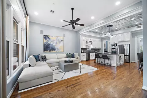 619 E 8th 12 St, Houston, TX 77007
