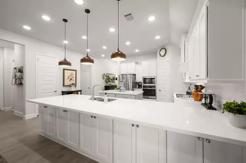 Kitchen - 13087 Soaring Forest Dr, Conroe, TX 77302 photo 2 of 4
