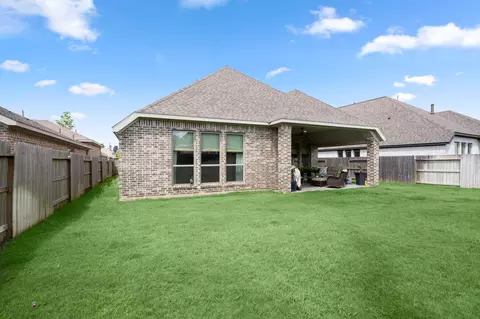 Exterior - 13087 Soaring Forest Dr, Conroe, TX 77302 photo 5 of 8