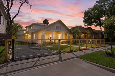 1236 Columbia St, Houston, TX 77008