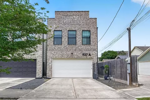 927 W 25th St #A, Houston, TX 77008