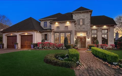 40 S Parkgate Cir, Shenandoah, TX 77381 photo 1