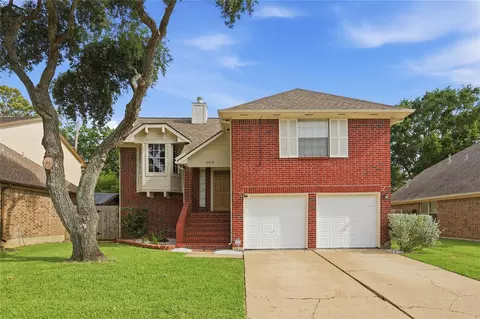 12919 Careywood Dr, Sugar Land, TX 77478