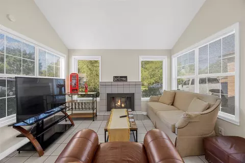 7530 Lemma Dr, Houston, TX 77041
