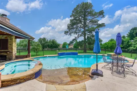 19089 Grandview Pt, Montgomery, TX 77356