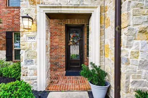 Entry Way - 7907 Augusta Creek Ct, Spring, TX 77389 photo 1 of 8
