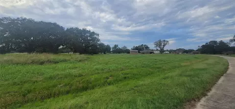 1338 Mill Rd, Angleton, TX 77515 photo 5