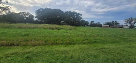 1338 Mill Rd, Angleton, TX 77515 photo 4