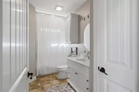 Bath - 1680 Beech Dr, Conroe, TX 77385 photo 3 of 5