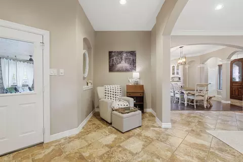 Entry Way - 1680 Beech Dr, Conroe, TX 77385 photo 1 of 7