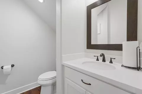 Bath - 1680 Beech Dr, Conroe, TX 77385 photo 5 of 5