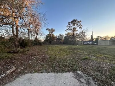 6295 Highway 105, Beaumont, TX 77708