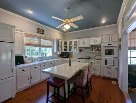 Kitchen - 414 Spring St, Washington, GA 30673 photo 2 of 2