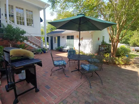 Exterior - 414 Spring St, Washington, GA 30673 photo 4 of 10