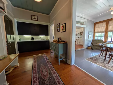 Entry Way - 414 Spring St, Washington, GA 30673 photo 5 of 6