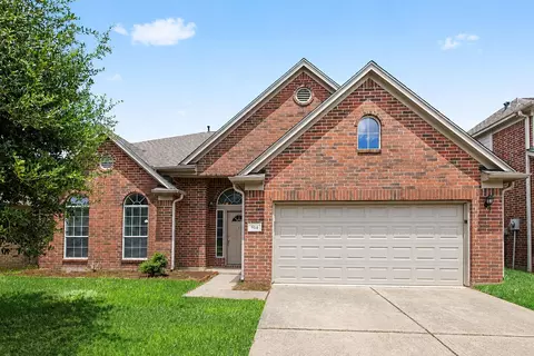 Exterior - 914 Brady Bend Dr, Spring, TX 77373 photo 2 of 4
