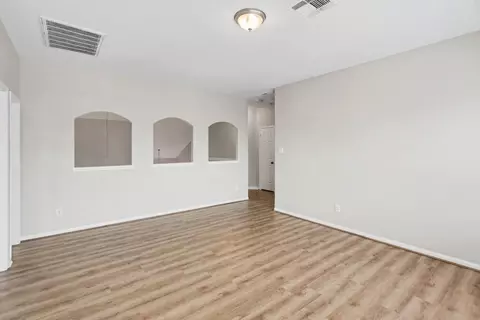 Living - 914 Brady Bend Dr, Spring, TX 77373 photo 7 of 7