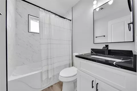 Bath - 4014 Alshire Dr, Spring, TX 77373 photo 3 of 3