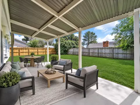 Exterior - 4014 Alshire Dr, Spring, TX 77373 photo 5 of 8