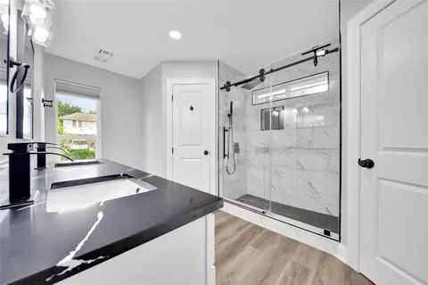 Bath - 4014 Alshire Dr, Spring, TX 77373 photo 1 of 3