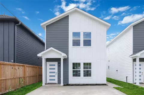 7502 Laura Koppe Rd #C-D, Houston, TX 77028