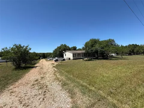 144 Pump Station Rd, Elgin, TX 78621 photo 1