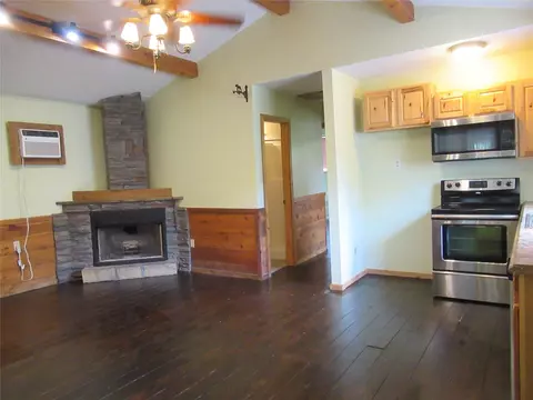 Living - 184 Hickory Dr, Onalaska, TX 77360 photo 1 of 3