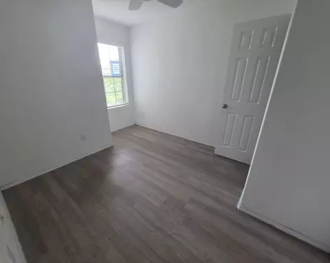 201 Bennett St, Angleton, TX 77515 photo 9