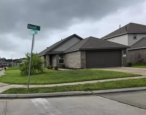 201 Bennett St, Angleton, TX 77515 photo 1