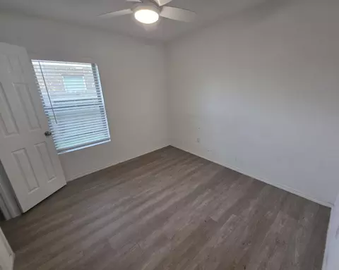 201 Bennett St, Angleton, TX 77515 photo 11