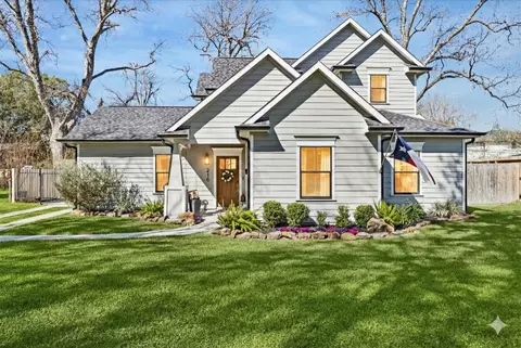 216 W 30th St, Houston, TX 77018