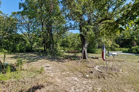 214 E Beaumont Ave, Onalaska, TX 77360 photo 9