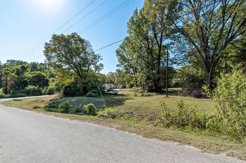 214 E Beaumont Ave, Onalaska, TX 77360 photo 6