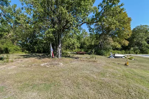 214 E Beaumont Ave, Onalaska, TX 77360 photo 10