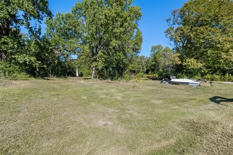 214 E Beaumont Ave, Onalaska, TX 77360 photo 11
