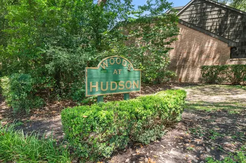 294 Sugarberry Cir, Houston, TX 77024