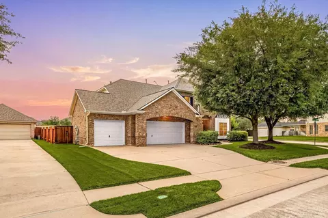13322 Larkhill Gardens Ln, Sugar Land, TX 77498