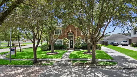406 Silver Creek Cir, Richmond, TX 77406