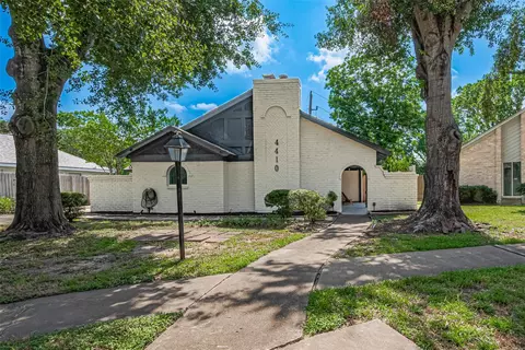 4410 Belle Hollow Dr, Houston, TX 77084