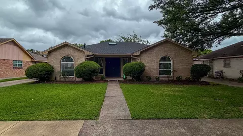 10519 Sagewillow Ln, Houston, TX 77089